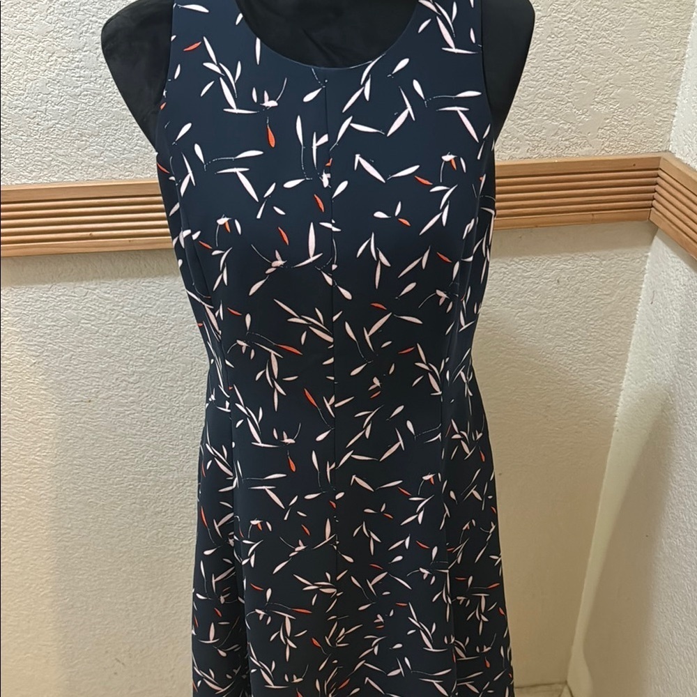 Banana Republic Navy Patterned Midi Dress Size 8 - Picture 3 of 9